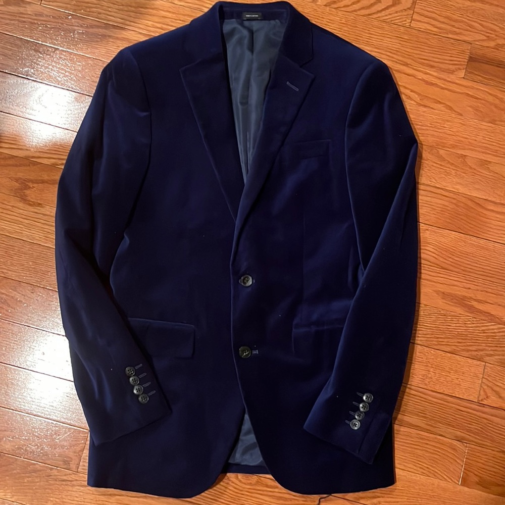 J. Ferrar Blue Velvet Sports Jacket Size 36R.